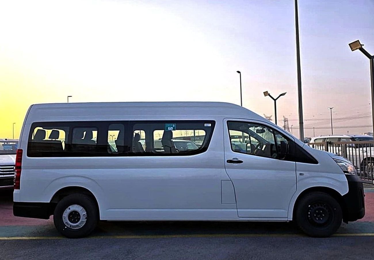 Toyota Hiace Toyota Hiace High Roof  Diesel  2.8L A/T With SunRoof 2025