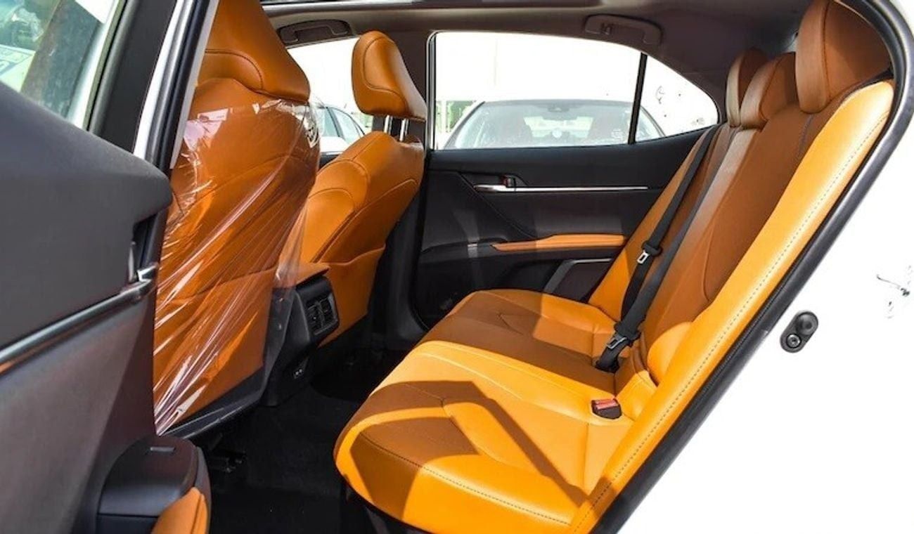 تويوتا كامري LUMIERE 2.5L HYBRID 2024