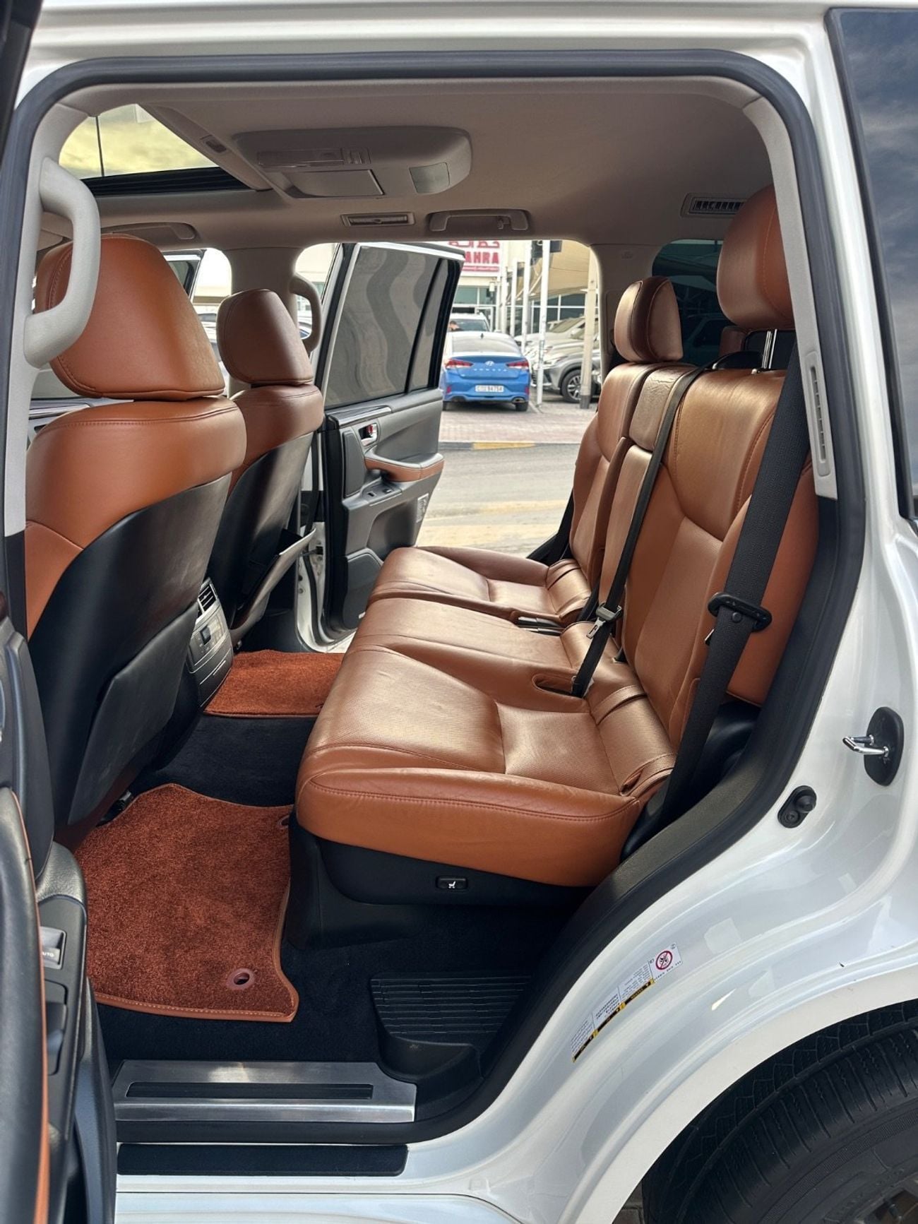 لكزس LX 570 TOP