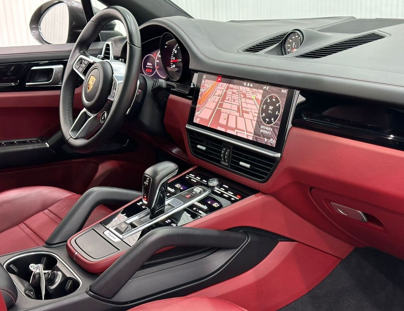 Porsche Cayenne Std 2021 Porsche Cayenne Coupe, April 2025 Warranty, Full Service History, GCC