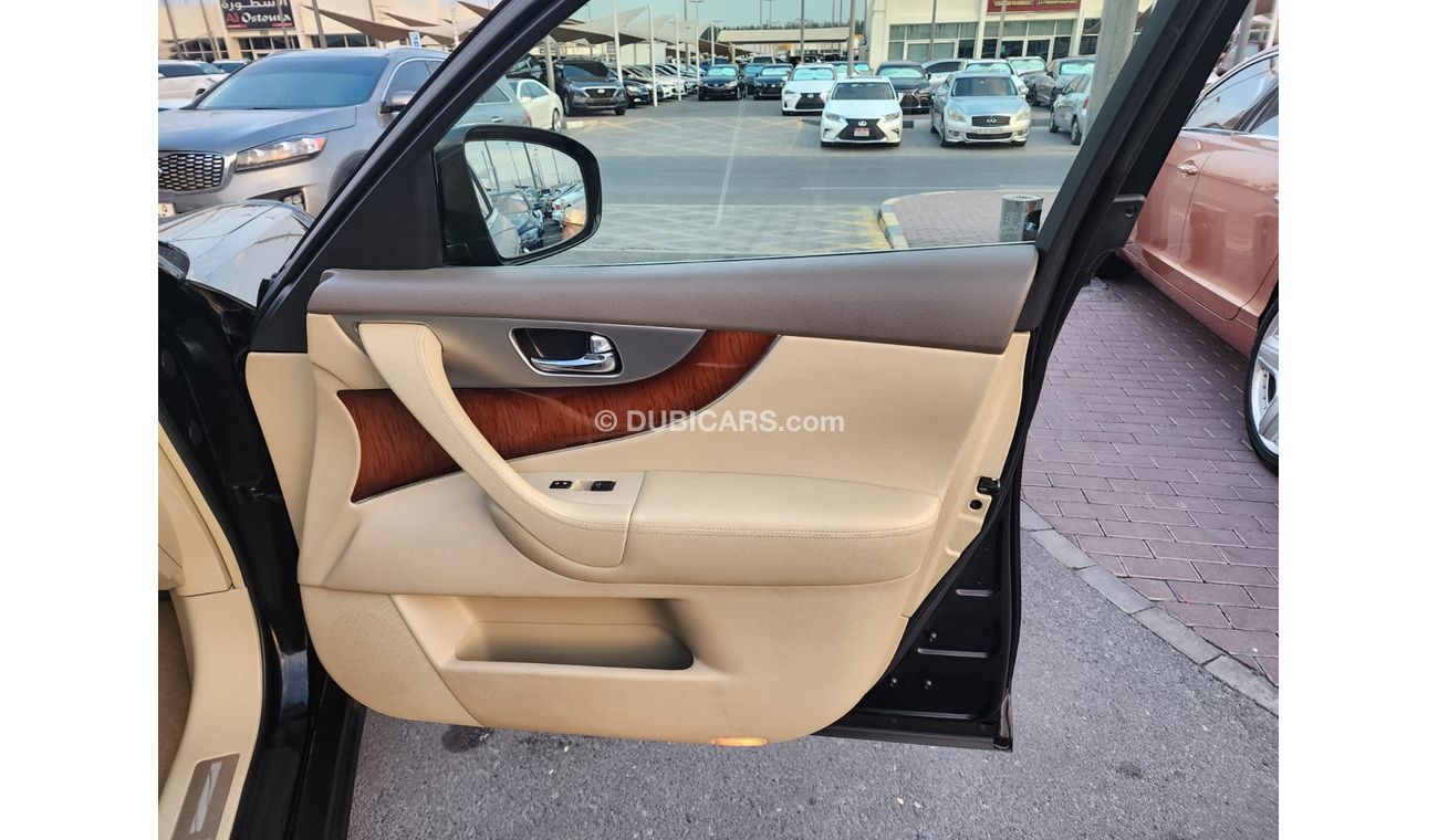 Infiniti FX35 Infiniti FX 35_Gcc_2012_Excellent_Condition _Full option
