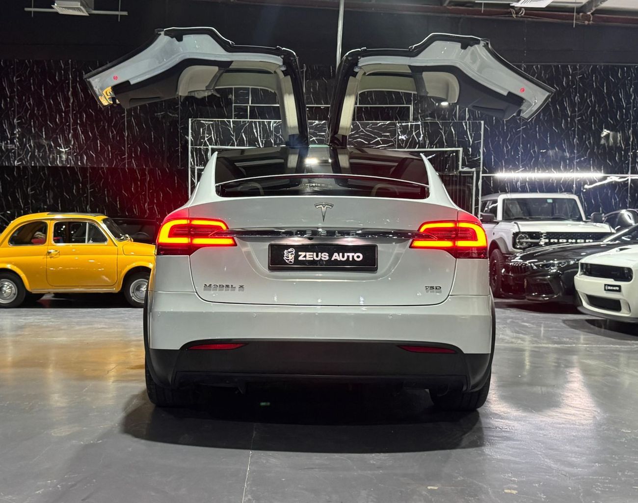Tesla Model X 2018 Tesla Model X 75D, Full Service History, Carbon Fiber Package, Falcon Wing, GCC