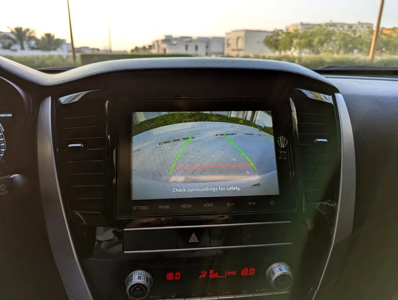 ميتسوبيشي مونتيرو سبورت GLS 4WD Top Line - GCC Specs - Like New!