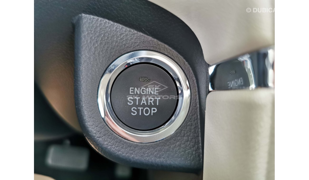 Toyota Rush 1.5L, 17" Rims, Front & Rear A/C, Fabric Seats, Parking Sensor Rear, Xenon Headlight (CODE # TRGC05)