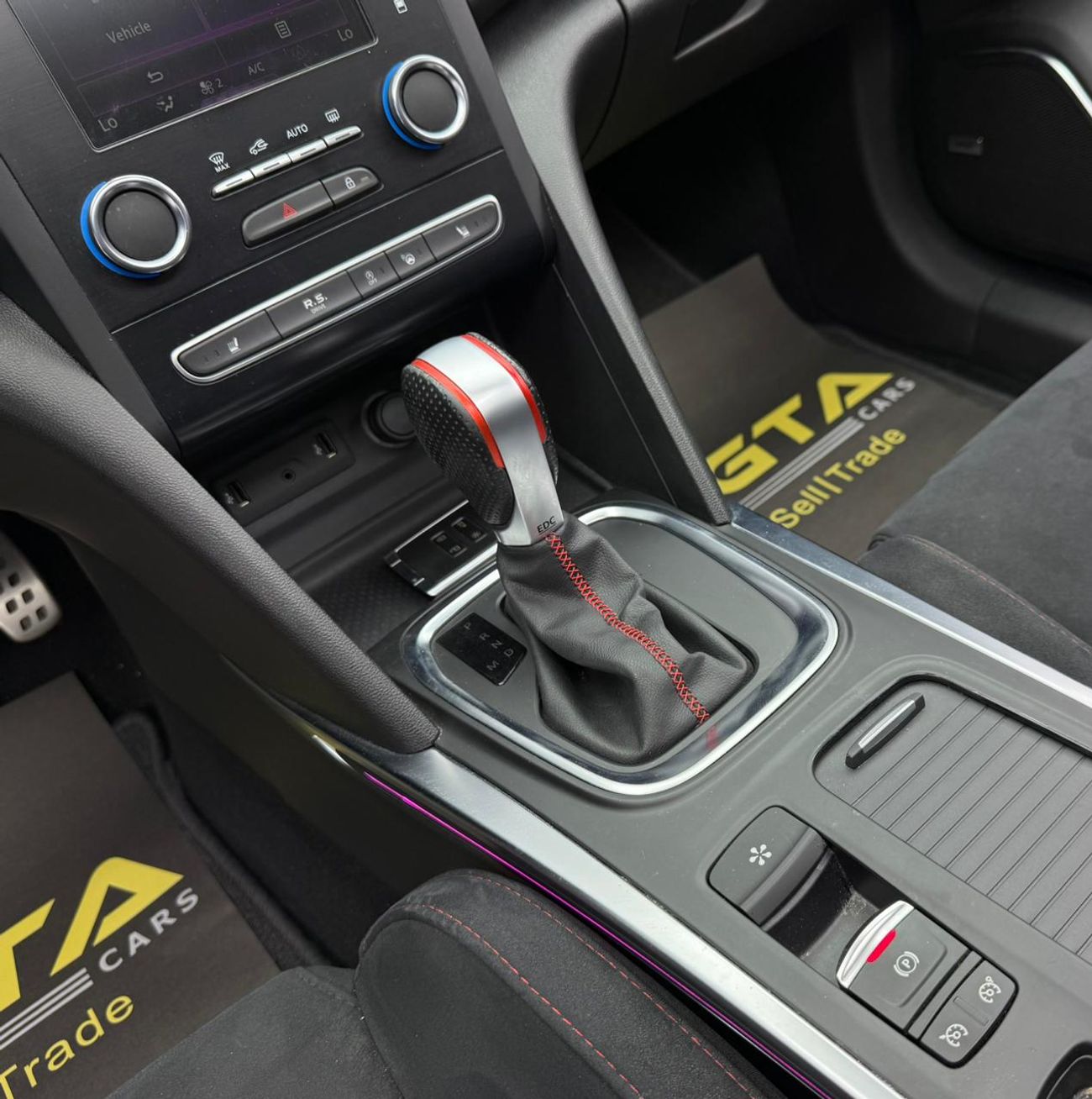 Renault Megane RS Trophy 1.8L 2020 Renault Megane RS Tropy ,Warranty ,Service History ,Excellent Condition, GCC