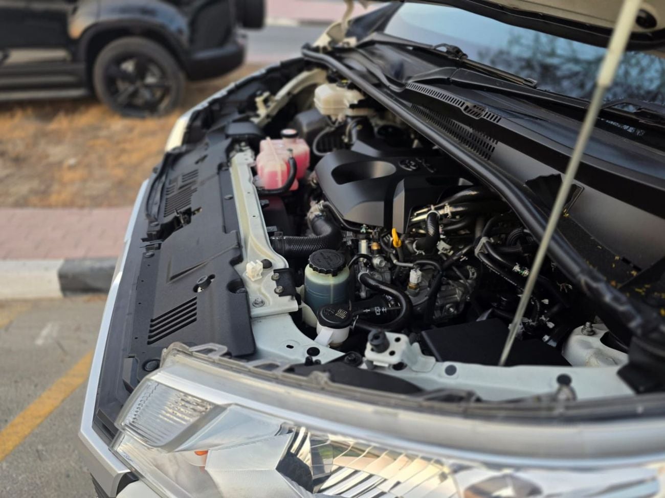 Toyota Hiace 2.8 Diesel Engine - 2WD - RHD