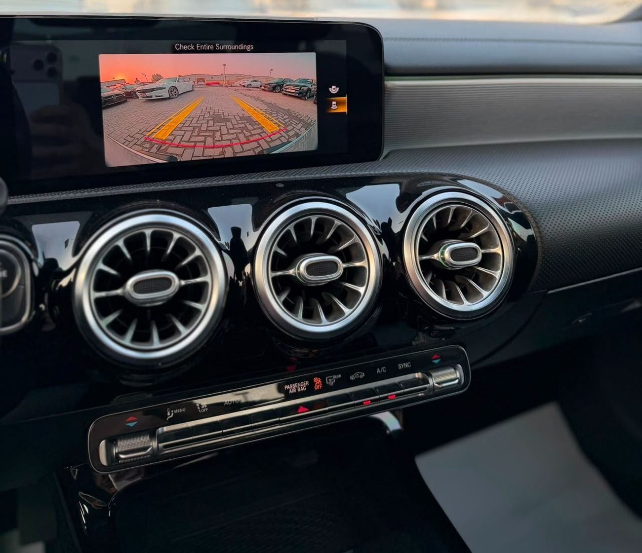 Mercedes Benz CLA250 PREMIUM