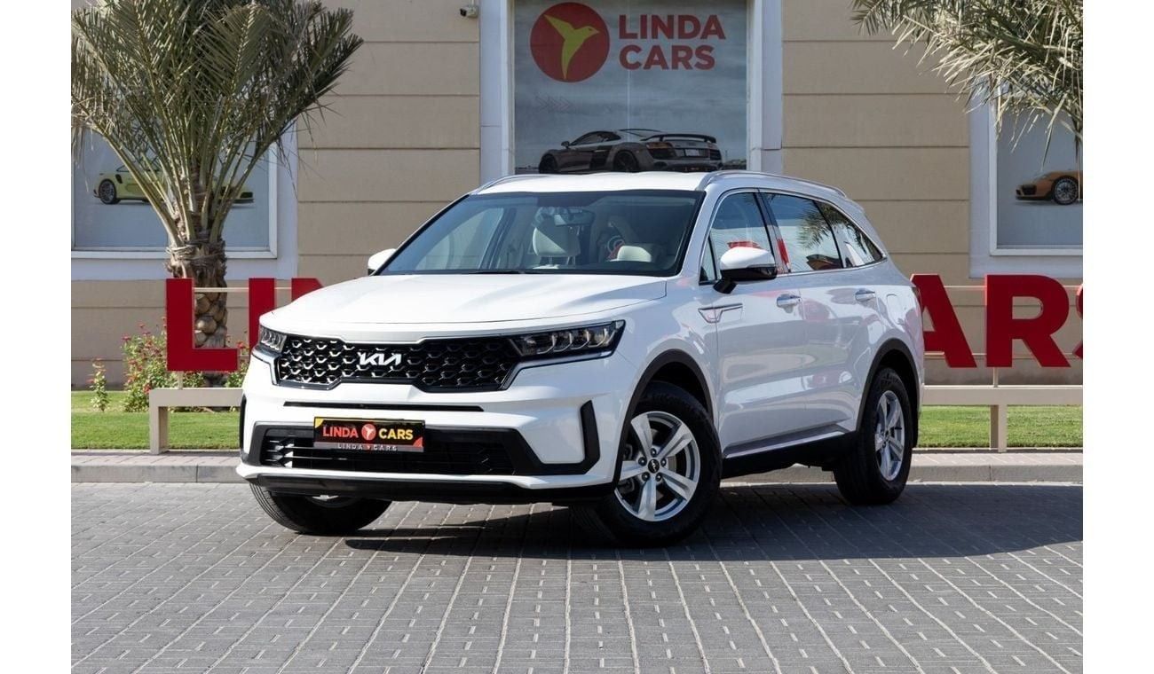 Kia Sorento Base 2.4L FWD Kia Sorento 2023 GCC under Agency Warranty with Flexible Down-Payment.