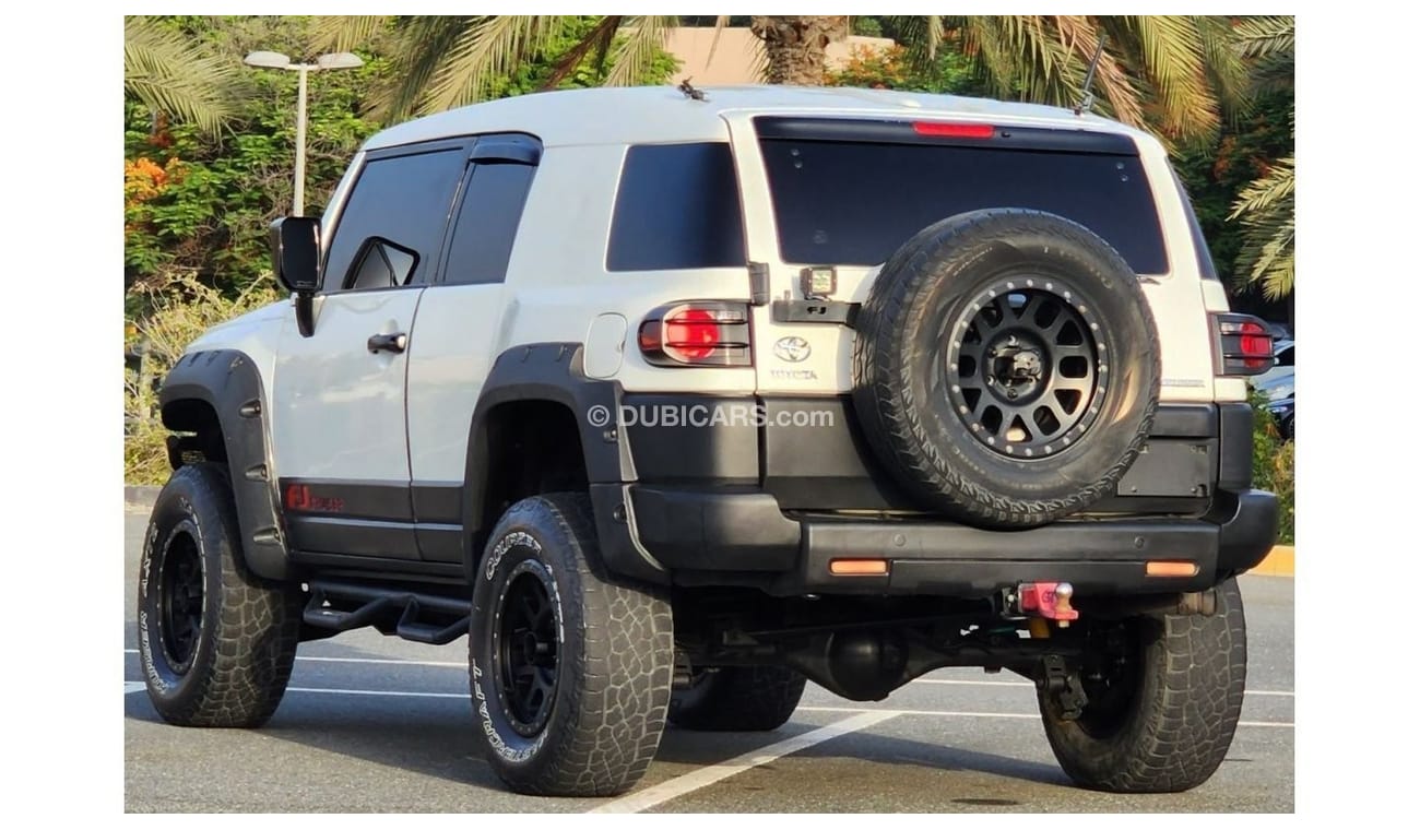 تويوتا إف جي كروزر GXR