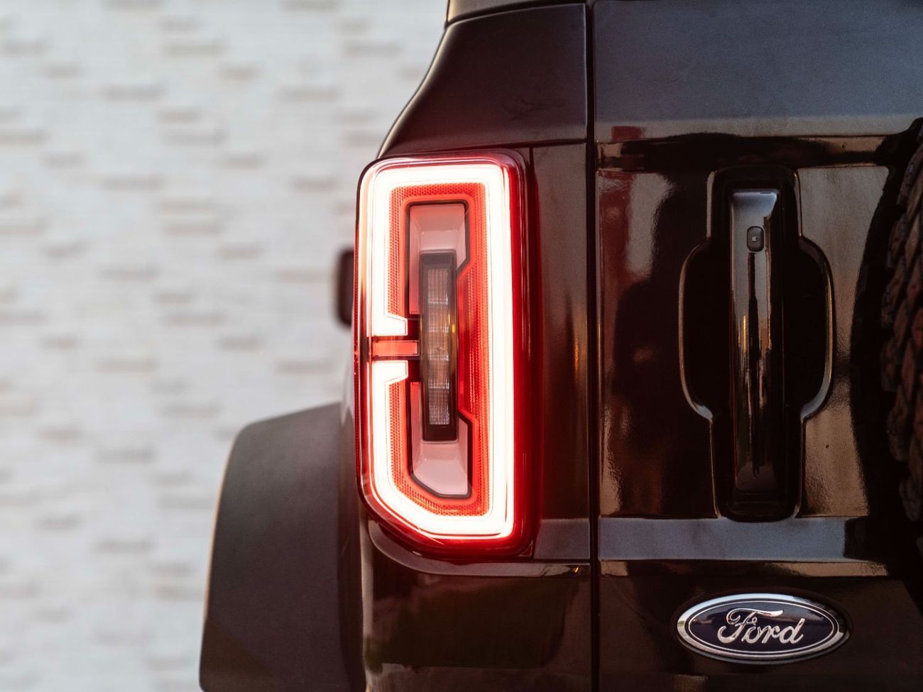 Ford Bronco Wildtrak 2.7L (5 Seater)