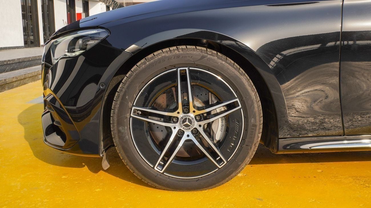 مرسيدس بنز E300 MERCEDES BENZ E300 2025 2.0 TWIN TURBO 4 MATIC