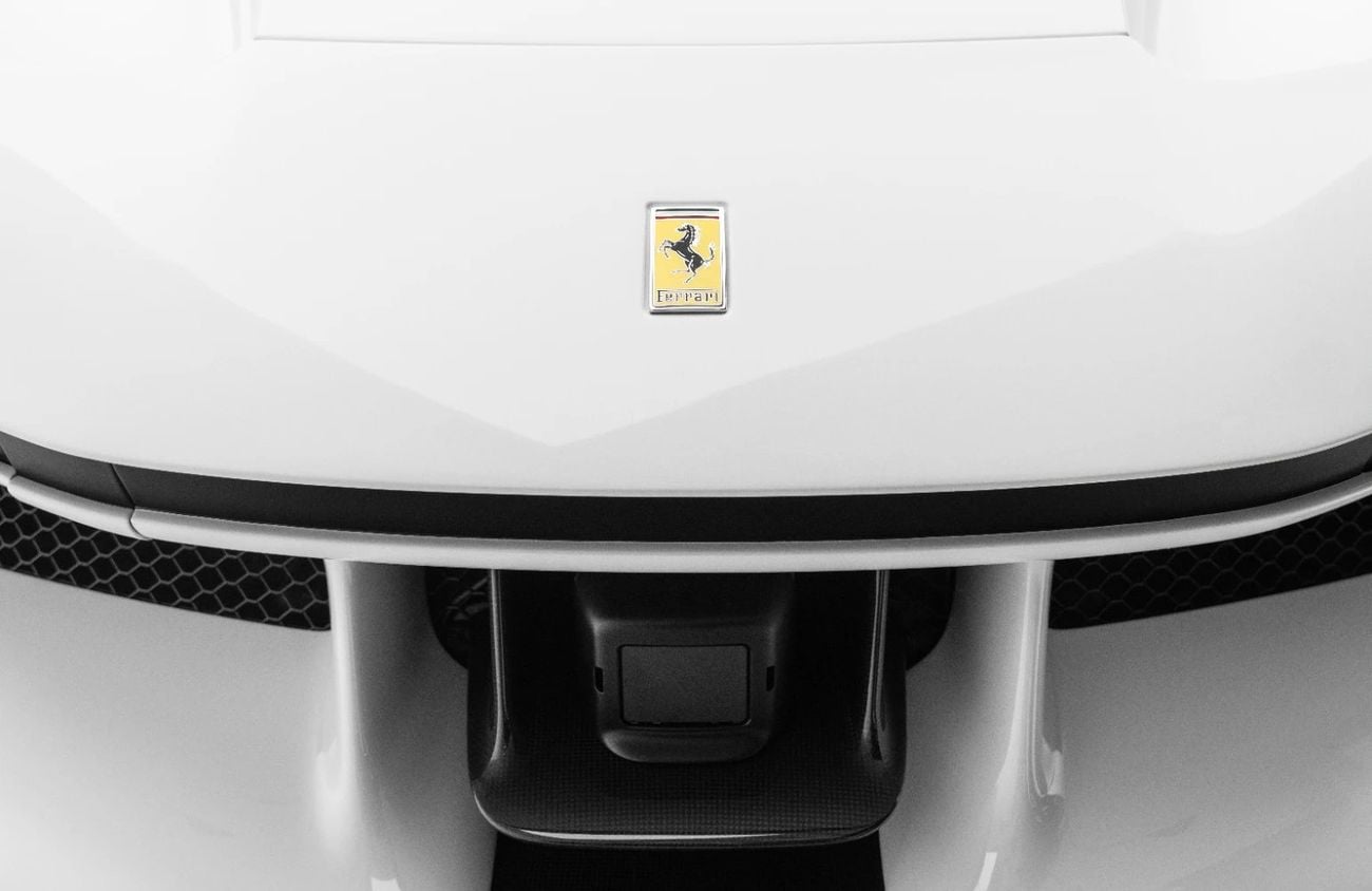 فيراري SF90 ستراديل سترادالي 4.0-liter twin-turbocharged V8 engine + 3 electric motors | Warranty
