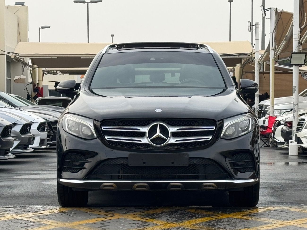 مرسيدس بنز GLC 300 Premium + 2.0L
