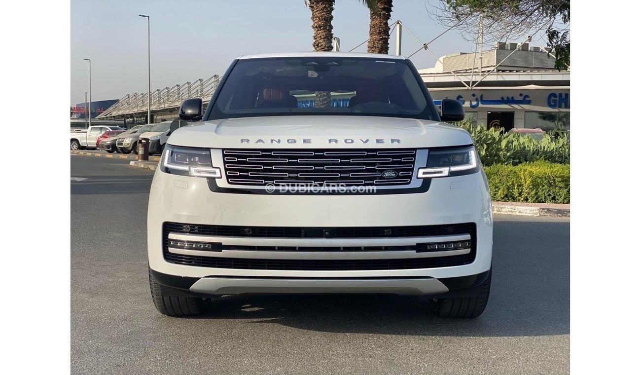 Land Rover Range Rover BRAND NEW GCC SPEC UNDER WARRANTY AND SERVICE
