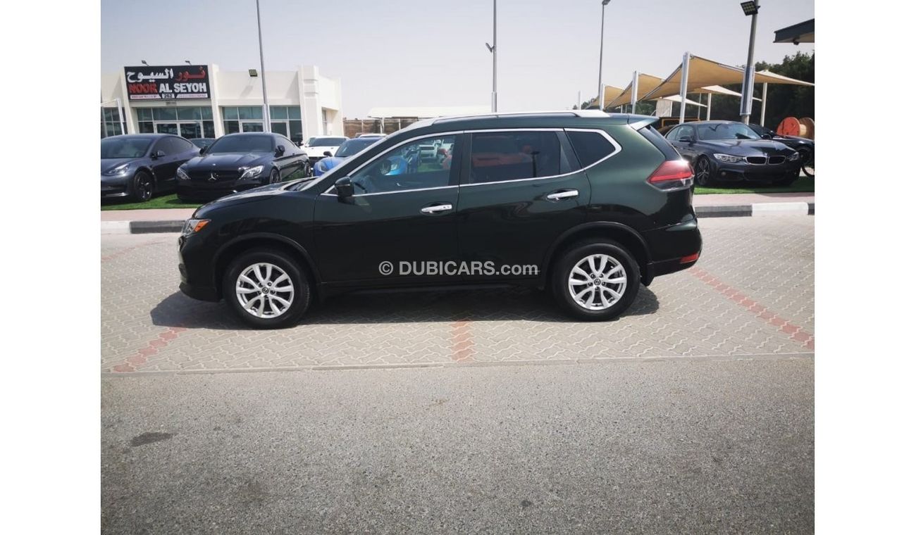 Nissan Rogue SV - AWD