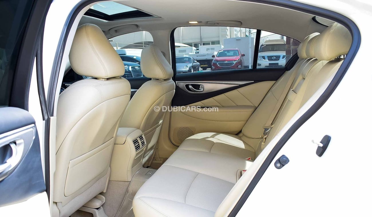 Infiniti Q50 2015 2.0L Turbo Full Service History GCC Specs