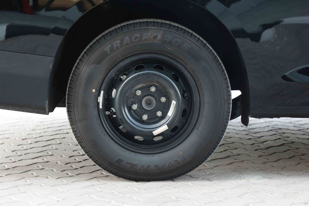 Geely Farizon 2025 Farizon Super Van - Black inside Black | Export Only