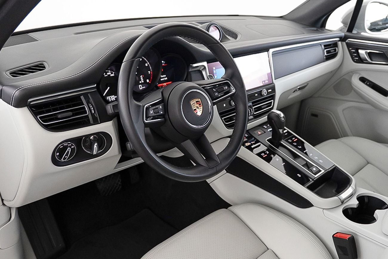 Porsche Macan STD