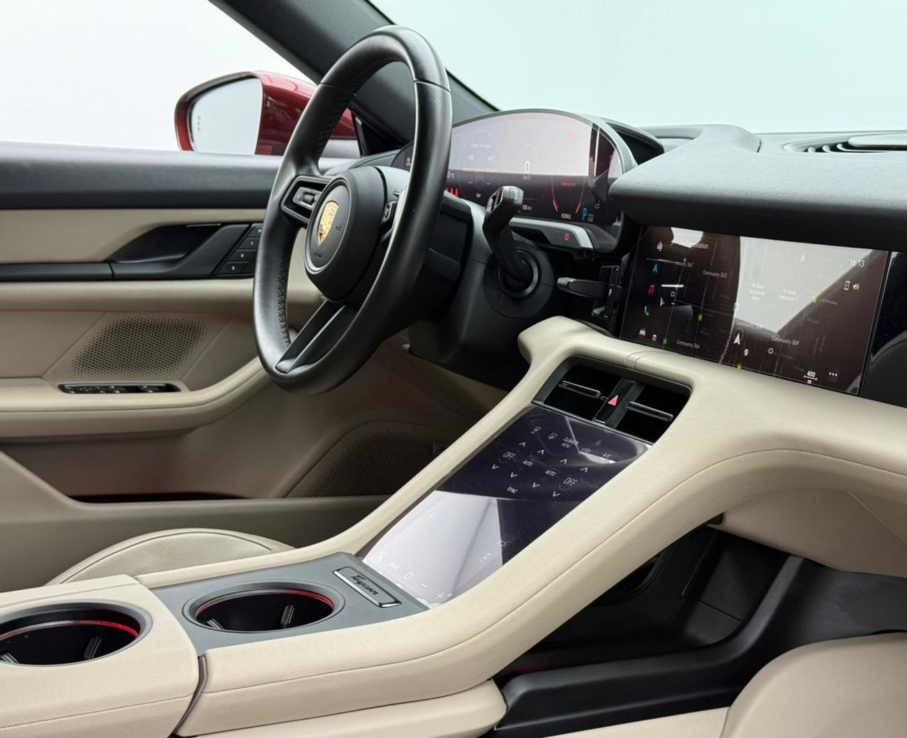 بورش تايكان Base 2022 Porsche Taycan ,Al Nabooda Warranty ,Full Service History ,GCC