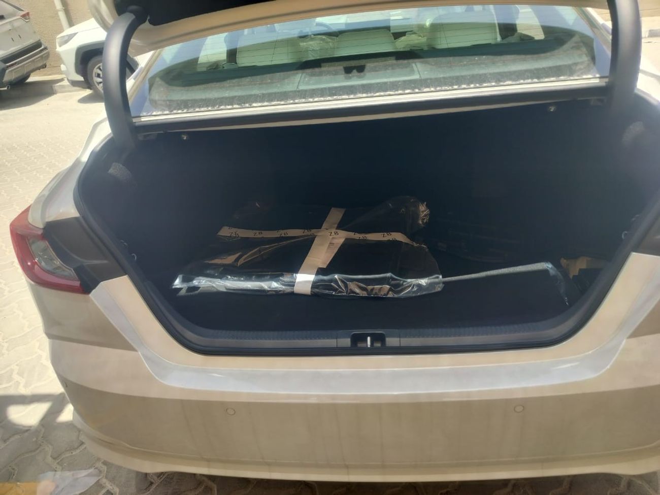 تويوتا كامري Toyota Camry 2025 Twin Engine 2.5HG Premium edition