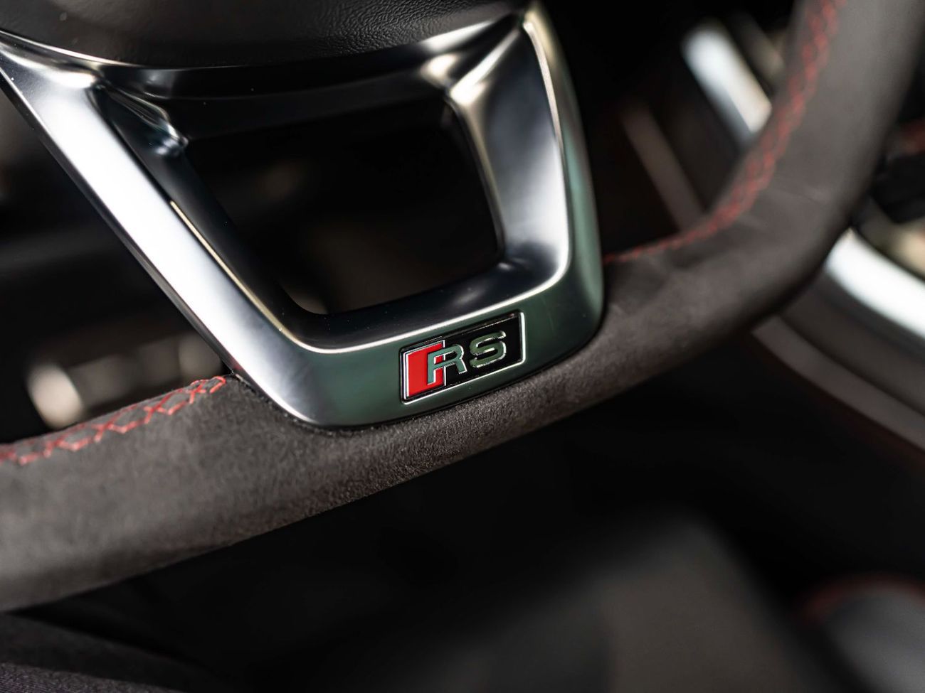 أودي RSQ8 TFSI quattro 4.0L