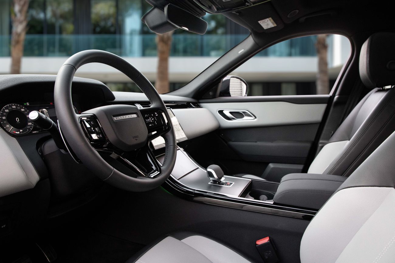 لاند روفر رينج روفر فيلار Range Rover Velar SE Dynamic  | 5,680 P.M | 0% Downpayment | Perfect Condition!