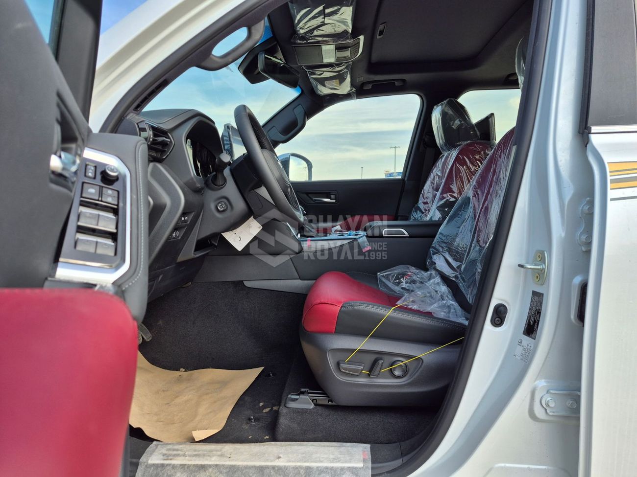 تويوتا لاند كروزر LC300 3.5L TWIN TURBO VXR FULL OPTION PETROL V6 AT 7S 2026MY