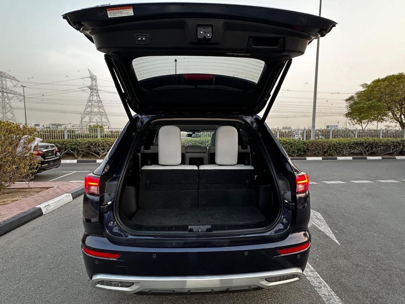 Mitsubishi Outlander 2022 Premium Limited 2.5L PANORAMA 360 CAMERA 4x4 CANADA SPEC