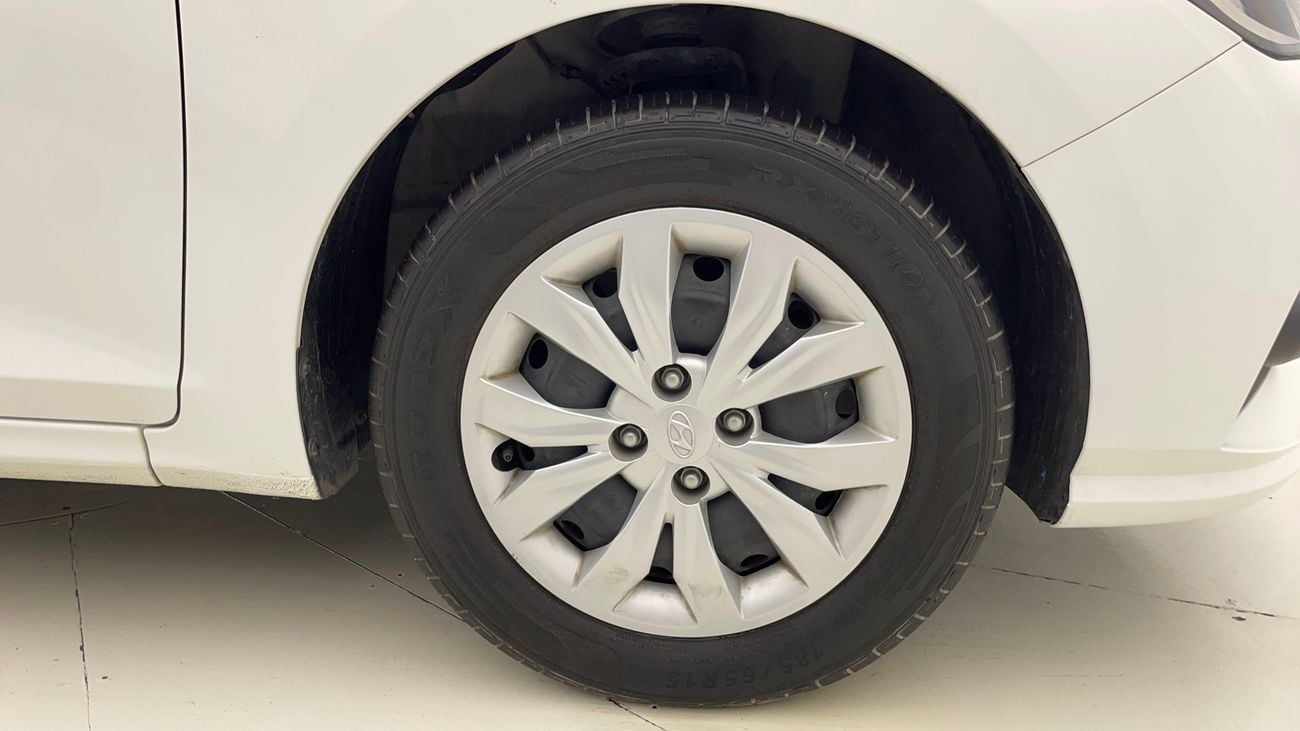 Hyundai Accent SMART 1.6 | Zero Down Payment | Home Test Drive