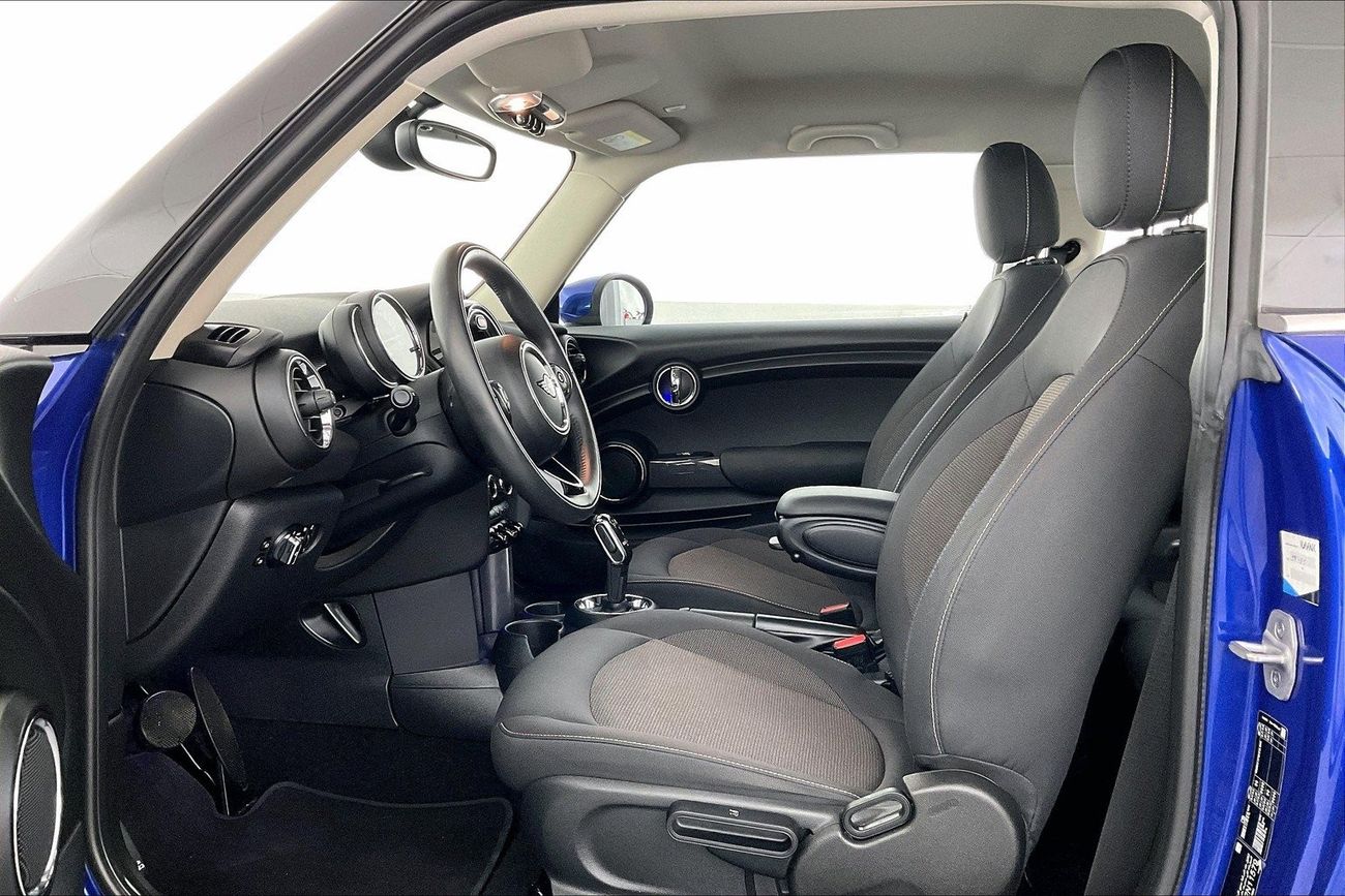 ميتسوبيشي مونتيرو GLS Premium | عرض العيد الحصري | خالية من أضرار الفيضانات