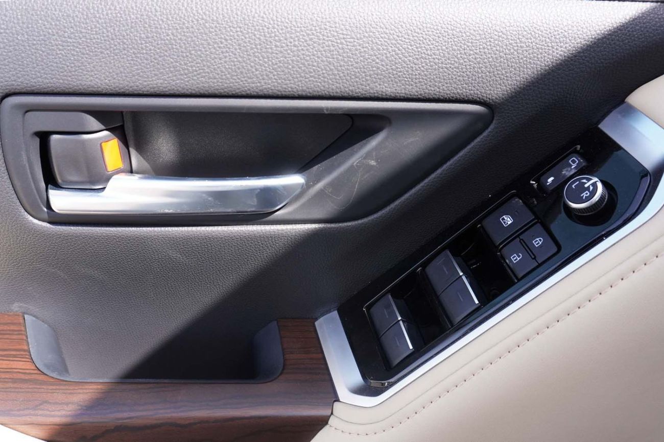 Toyota Land Cruiser GXR 3.5L