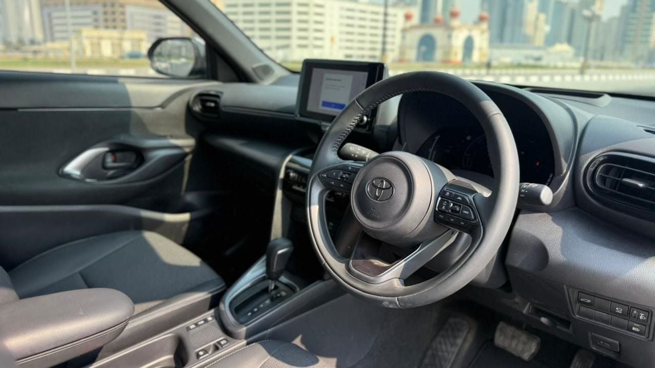 Toyota Yaris Cross YARIS CROSS 1.5 LITER ,PETROL RIGHT HAND ,FOR EXPORT ONLY