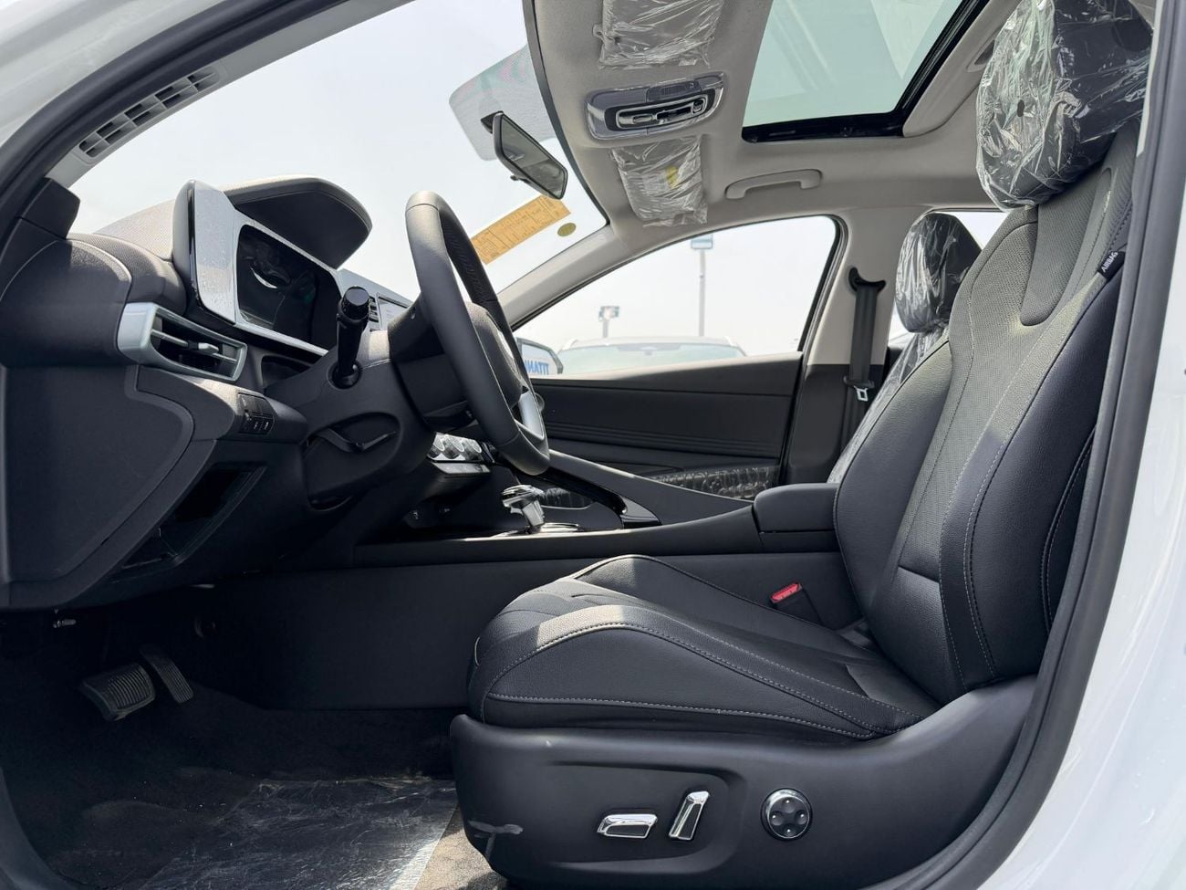Hyundai Elantra Comfort 1.5L Petrol 2025 Export Price @ 51,000 AED