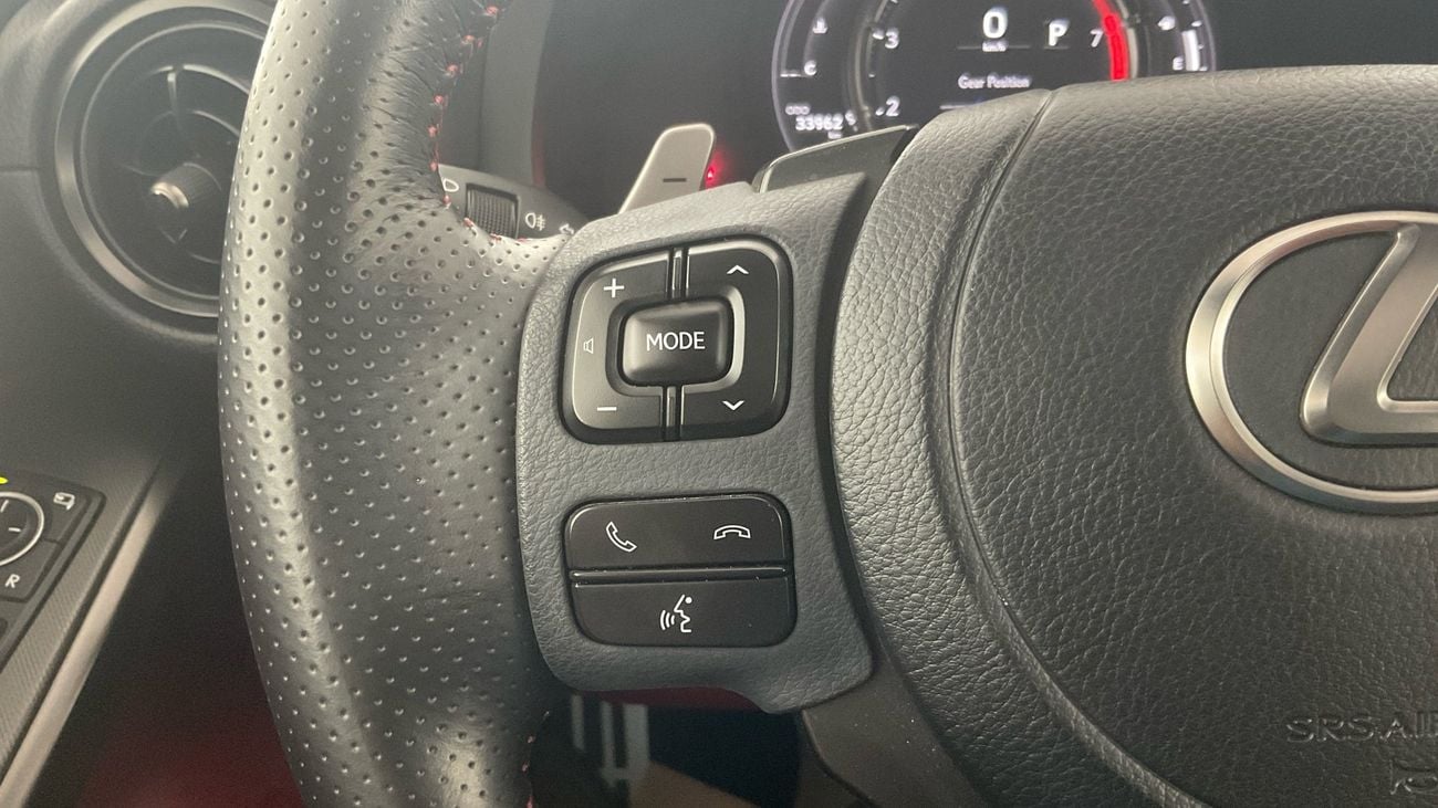 لكزس IS 350 F Sport Prestige | شامل الضمان | 0 ﺪﻔﻋﺓ ﺃﻮﻟﻯ