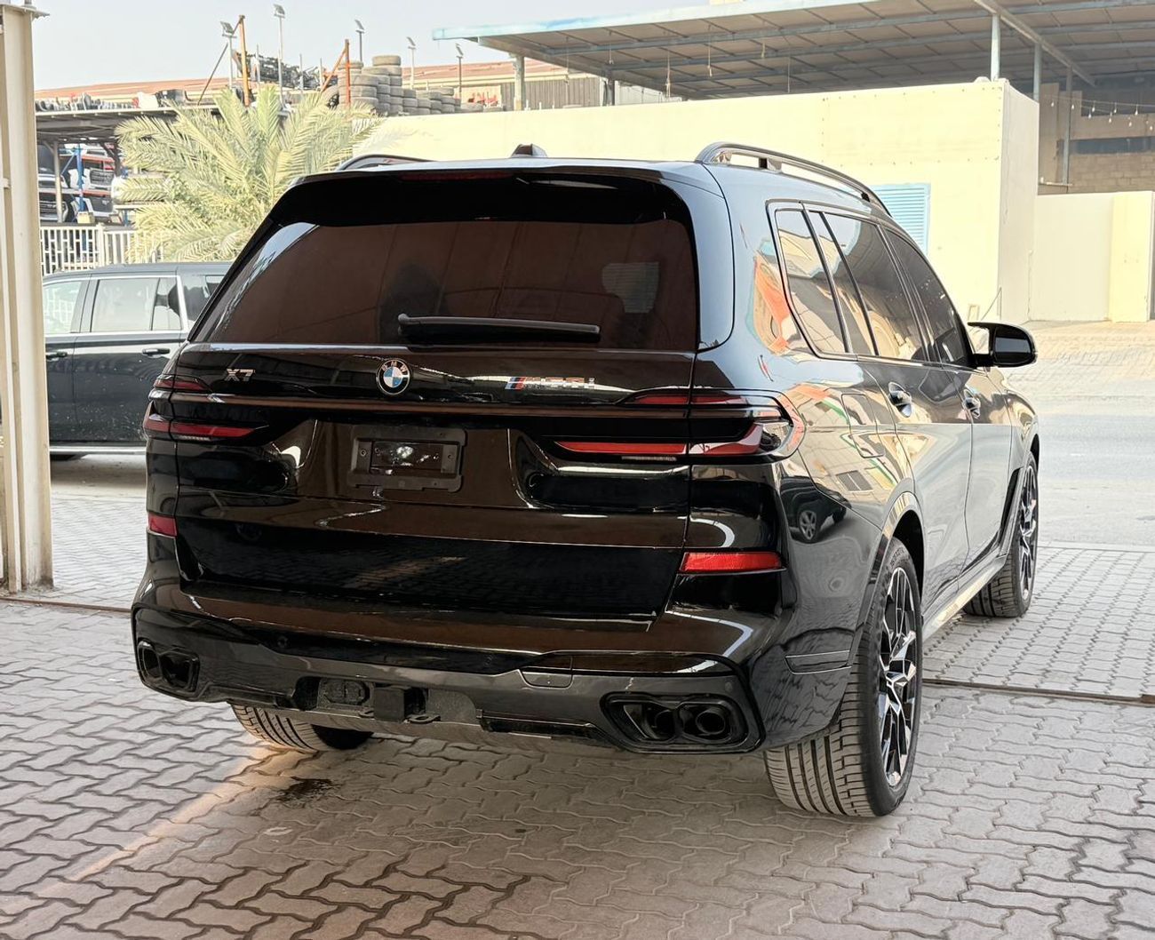 بي أم دبليو X7 XDriveM60i 4.4 L