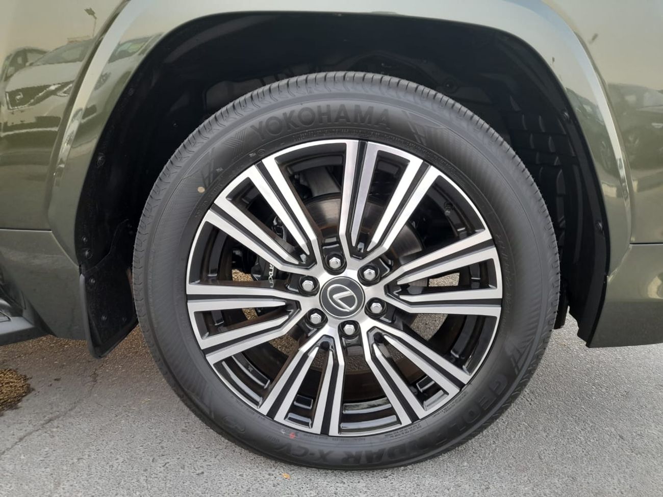 Lexus LX 500 Lexus Lx500d,2025,sports luxury 3.3L twin turbo diesel,automatic gear,7 seaters,cool box,RHD,soft do