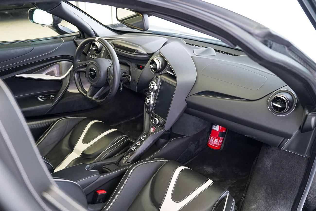 مكلارين 720S S PERFORMANCE