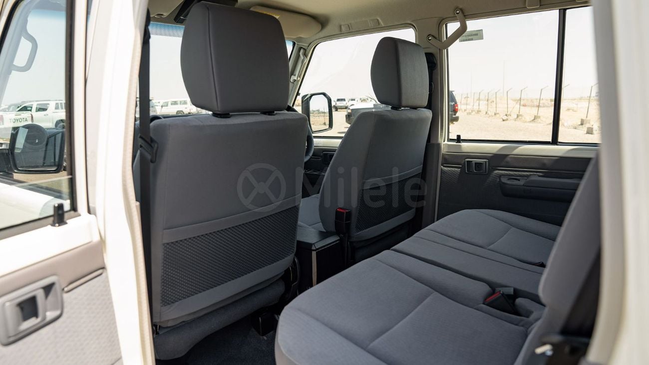 تويوتا لاند كروزر 76 LAND CRUISER LC76