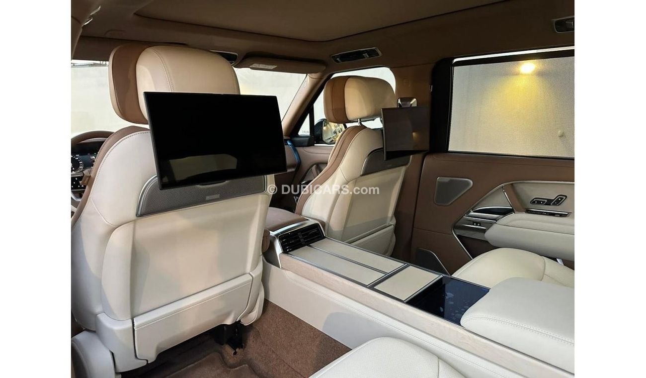 Land Rover Range Rover GCC SPEC UNDER WARRANTY AND SERVICE CONTRACT