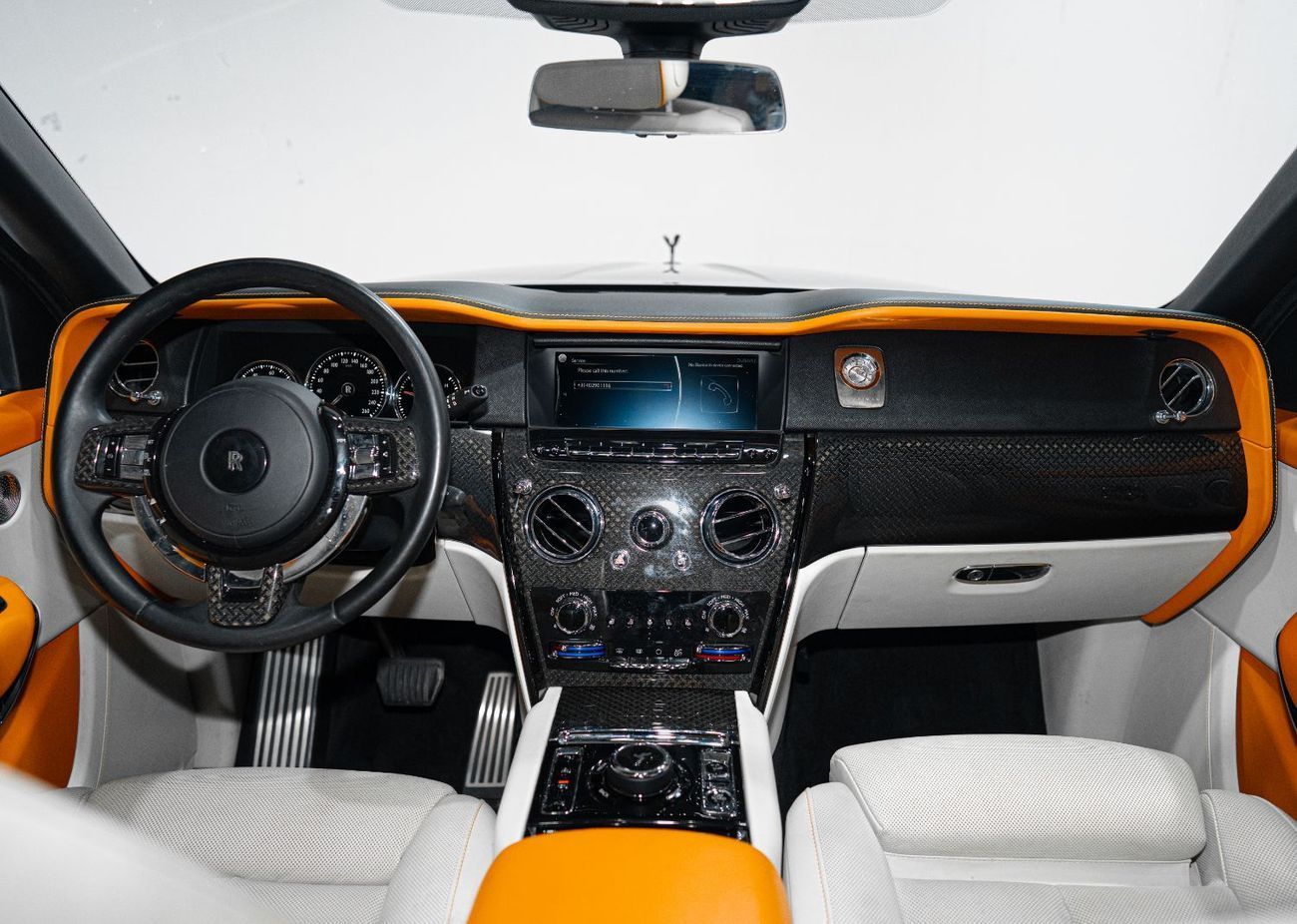 Rolls-Royce Cullinan CULLINAN BLACK BADGE | TAILGATE SEATS | PANORAMIC GLASS SUNROOF | TWO TONE INTERIOR | BESPOKE AUDIO