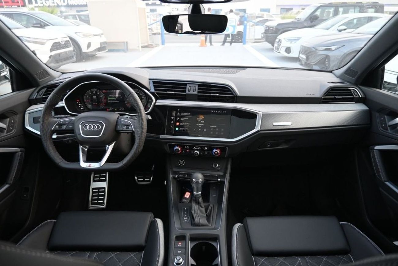 Audi Q3 Audi Q3 40 TFSI Sportback 2.0L Turbo, 7DCT