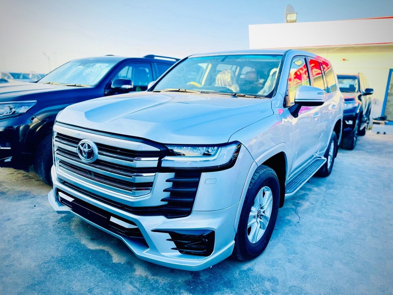 Toyota Land Cruiser 2016 Modified to 2024 Exterior V8 RHD Diesel Full Option Very clean and perfect condition