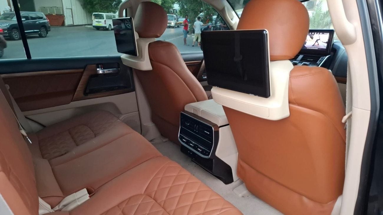 تويوتا لاند كروزر GXR 4.0L (271 HP) 4WD