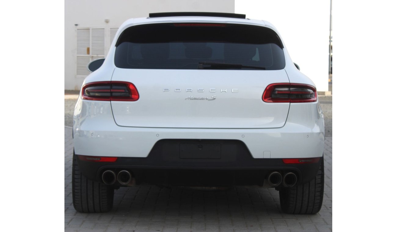 Porsche Macan S PORCHE MACAN S 2015 WHITE FULL OPTION GCC EXCELLENT CONDITION WITHOUT ACCIDENT