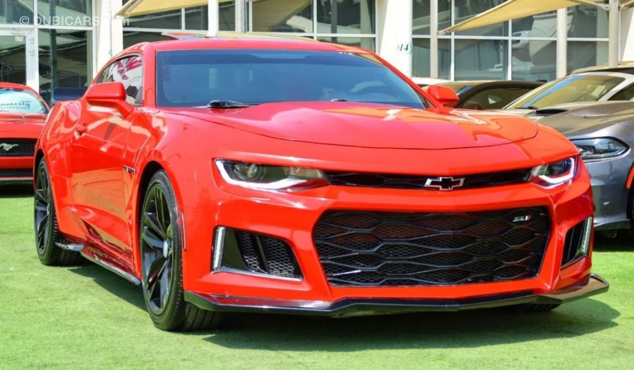 Chevrolet Camaro LT RS Camaro RS V6 3.6L 2018/Original AirBags/SunRoof/Leather Interior/ZL1 Kit/Excellent Condition