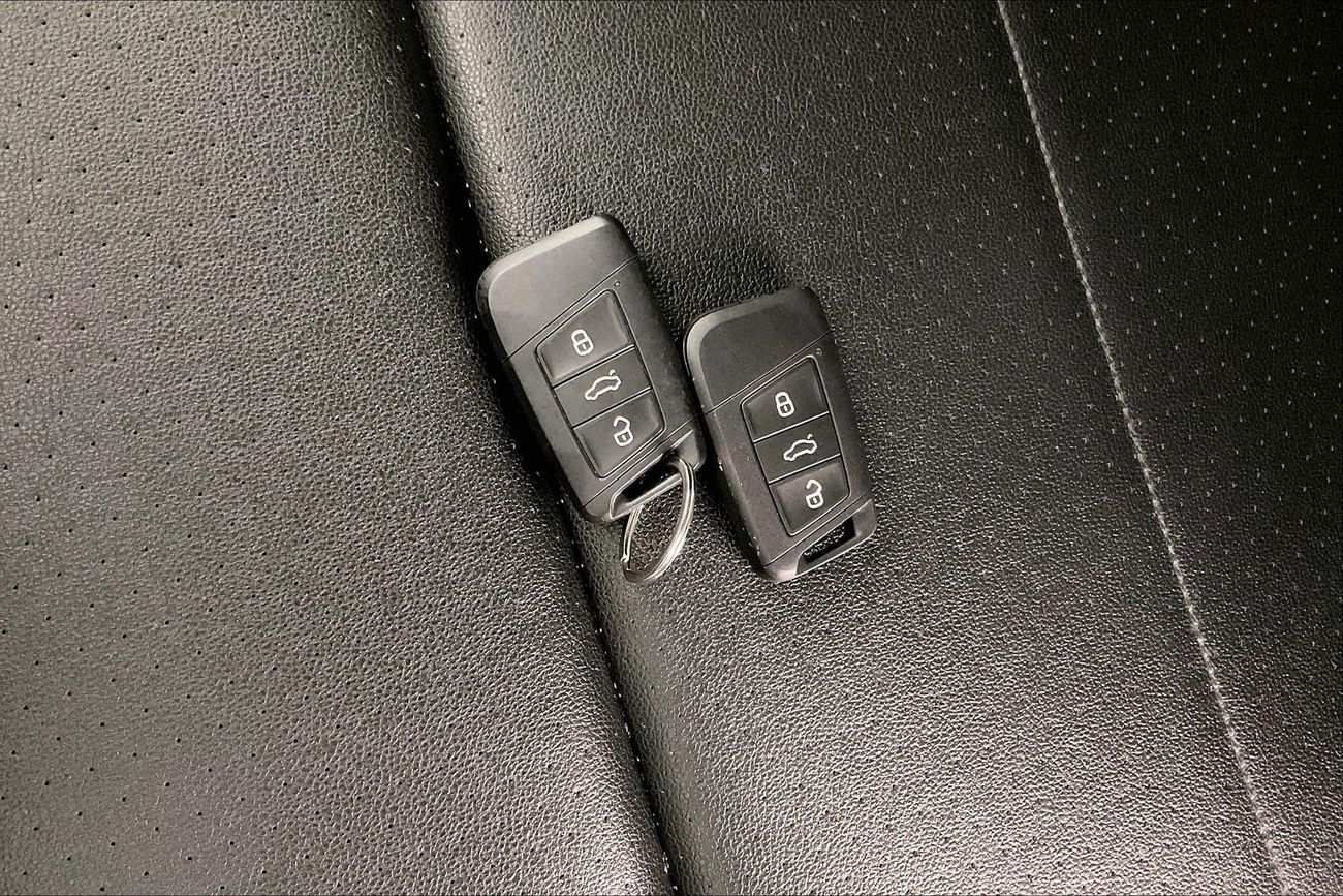 Volkswagen Teramont Comfortline | National Day Celebration | Guaranteed Warranty | 0 Down Payment