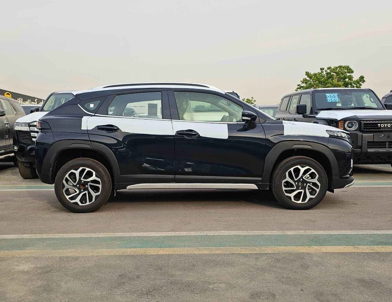 Suzuki Fronx GLX / EURO 5 HYBRID /1.5L V4/ HEADUP DISPLAY / 360*CAMERAS /" 9" DISPLAY AUDIO (CODE # FRHGLX)