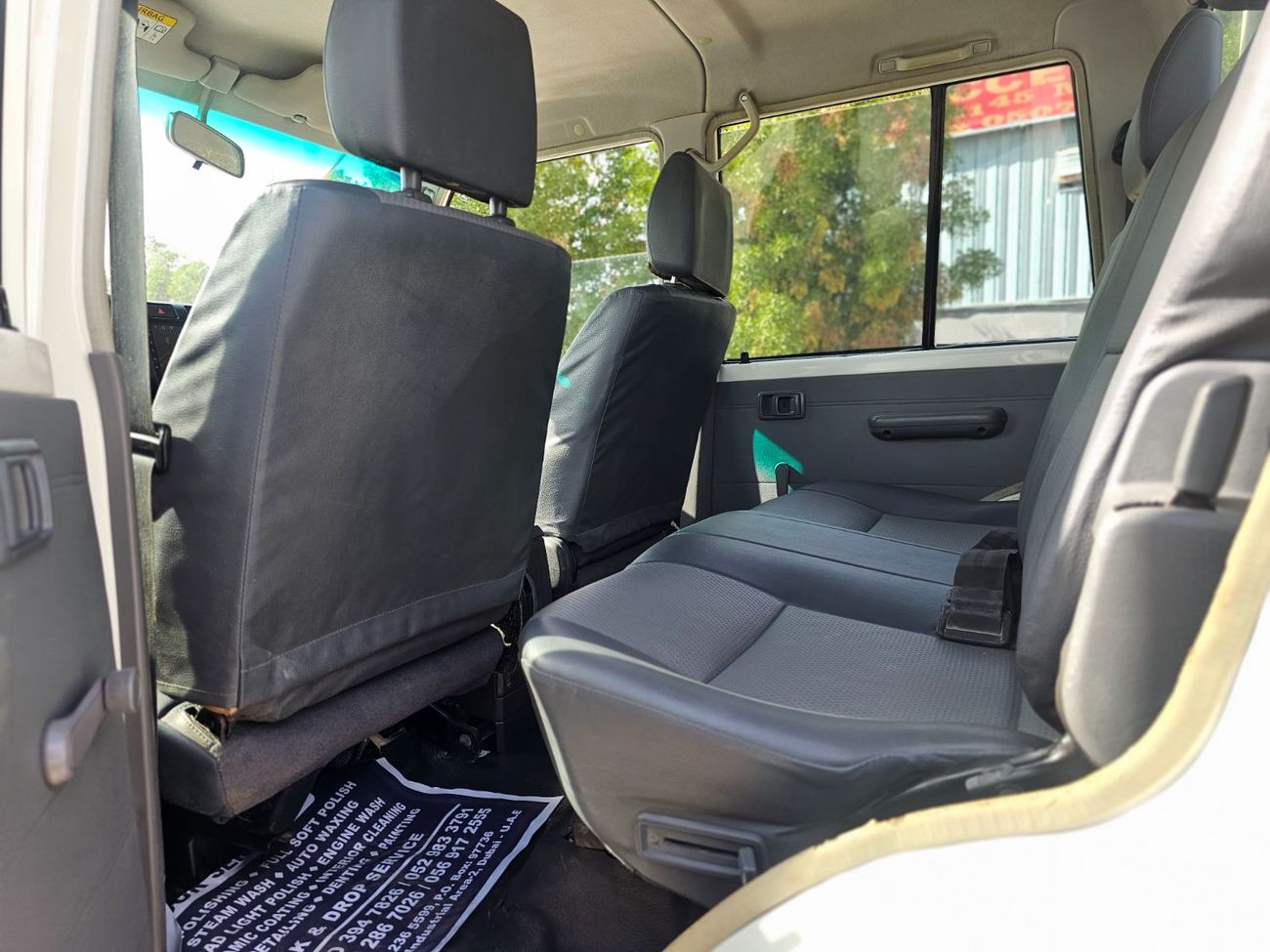 تويوتا لاند كروزر بيك آب Double Cabin-RHD-4.5L-Diesel-Manual-4WD-8 Cylinders-5 Seats-4 Doors