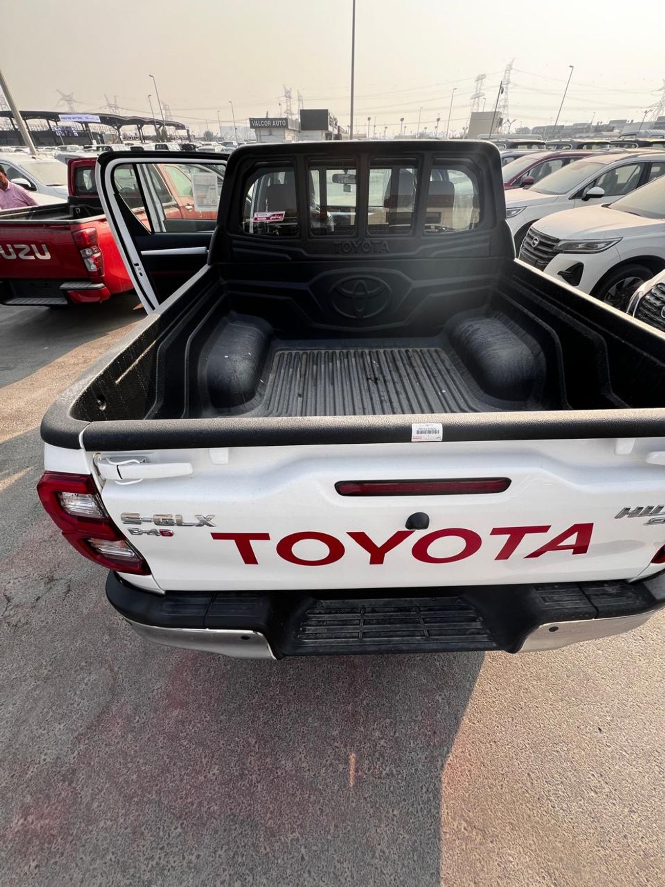 تويوتا هيلوكس S GLX 2.4L 4WD A/T