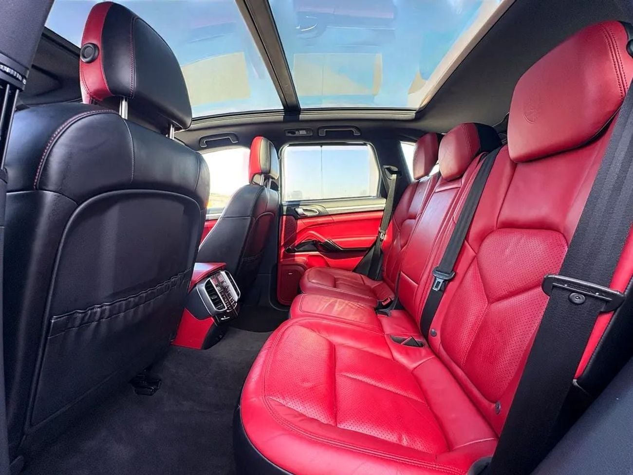 Porsche Cayenne !! EID SALE !! 1 YEAR FREE WARRANTY !!  AED 3,200 P.M | 0% DOWN PAYMENT | PORSCHE CAYENNE S 3.6L V6